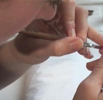 Mistrzowska klasa dla początkujących: żelowe przedłużanie paznokci od A do Z